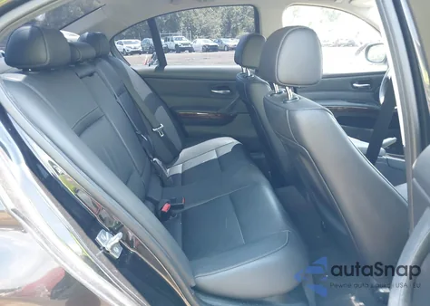 2011 BMW 328I xDrive z USA, uszkodzony, nr VIN WBAPK7C54BA819371